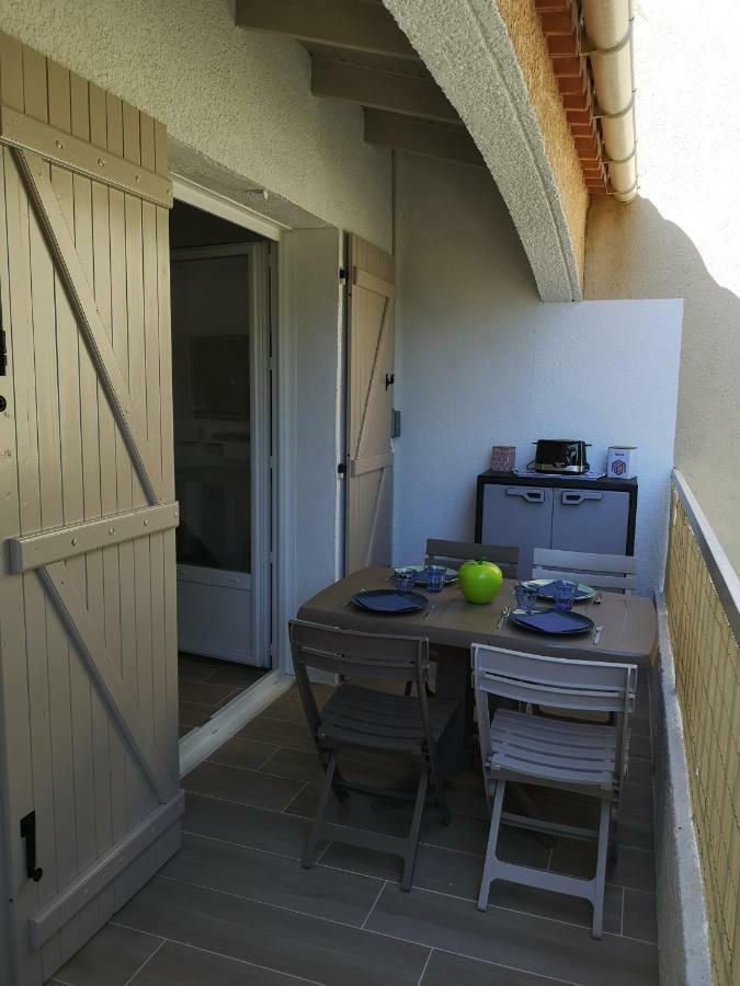 Appartement Sainte-Maxime, Plage De La Nartelle Екстер'єр фото